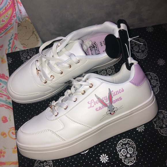 Looney Tunes Bugs Bunny Low-Top Sneakers size 10 - Picture 5 of 11